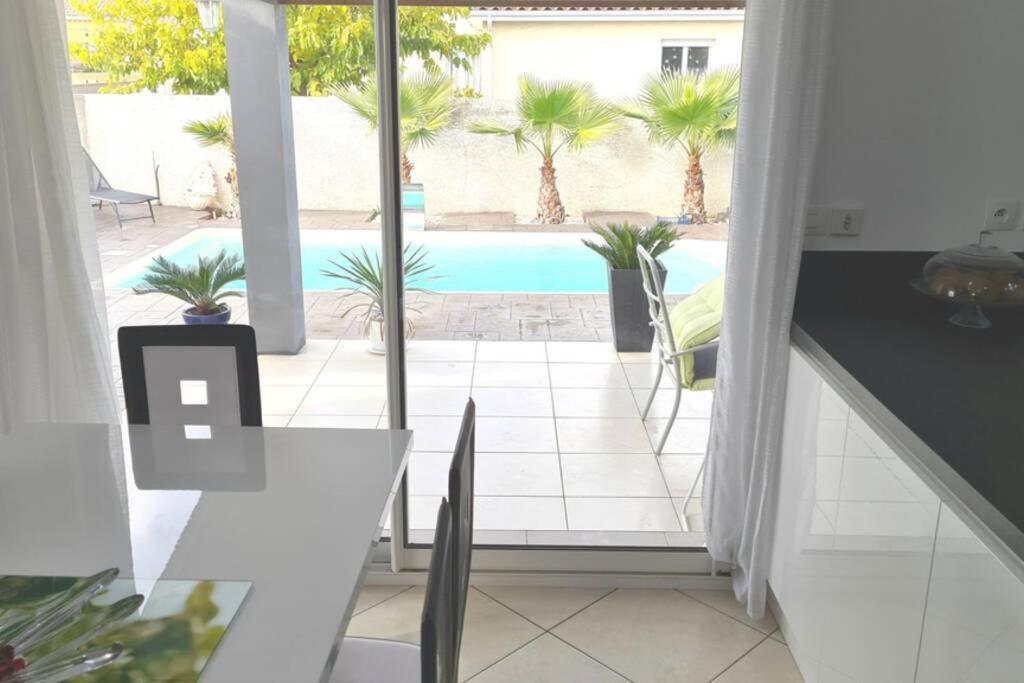 Villa Piscine De La Garrigue Florensac Экстерьер фото
