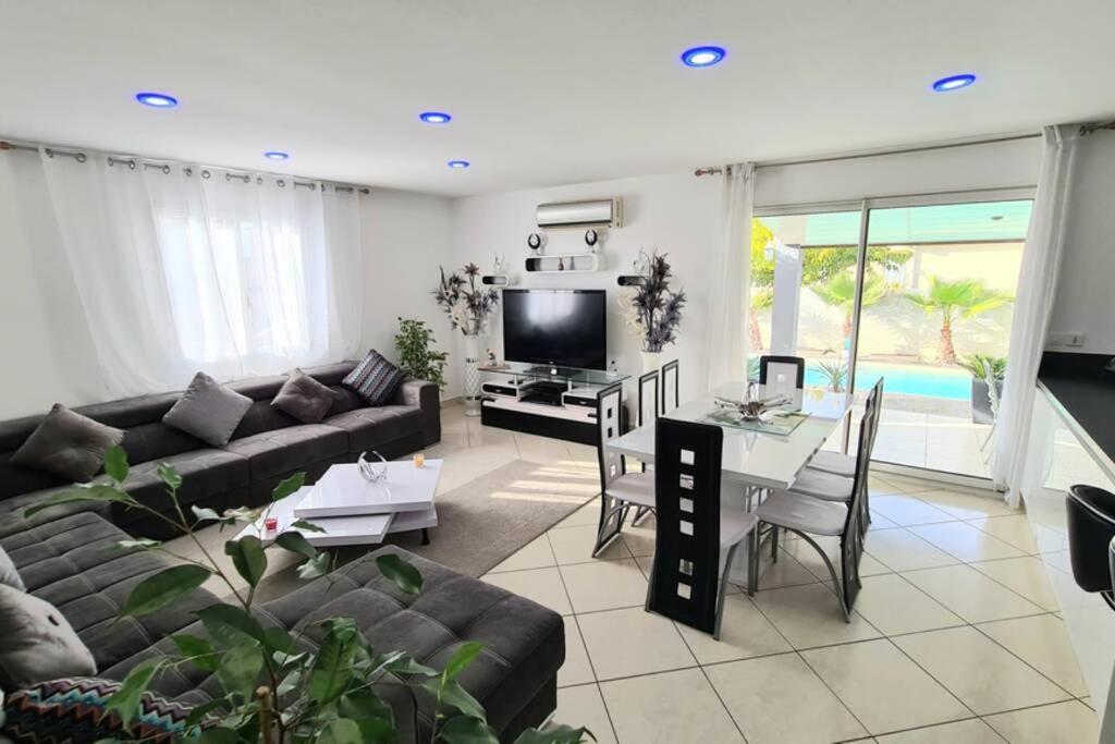 Villa Piscine De La Garrigue Florensac Экстерьер фото