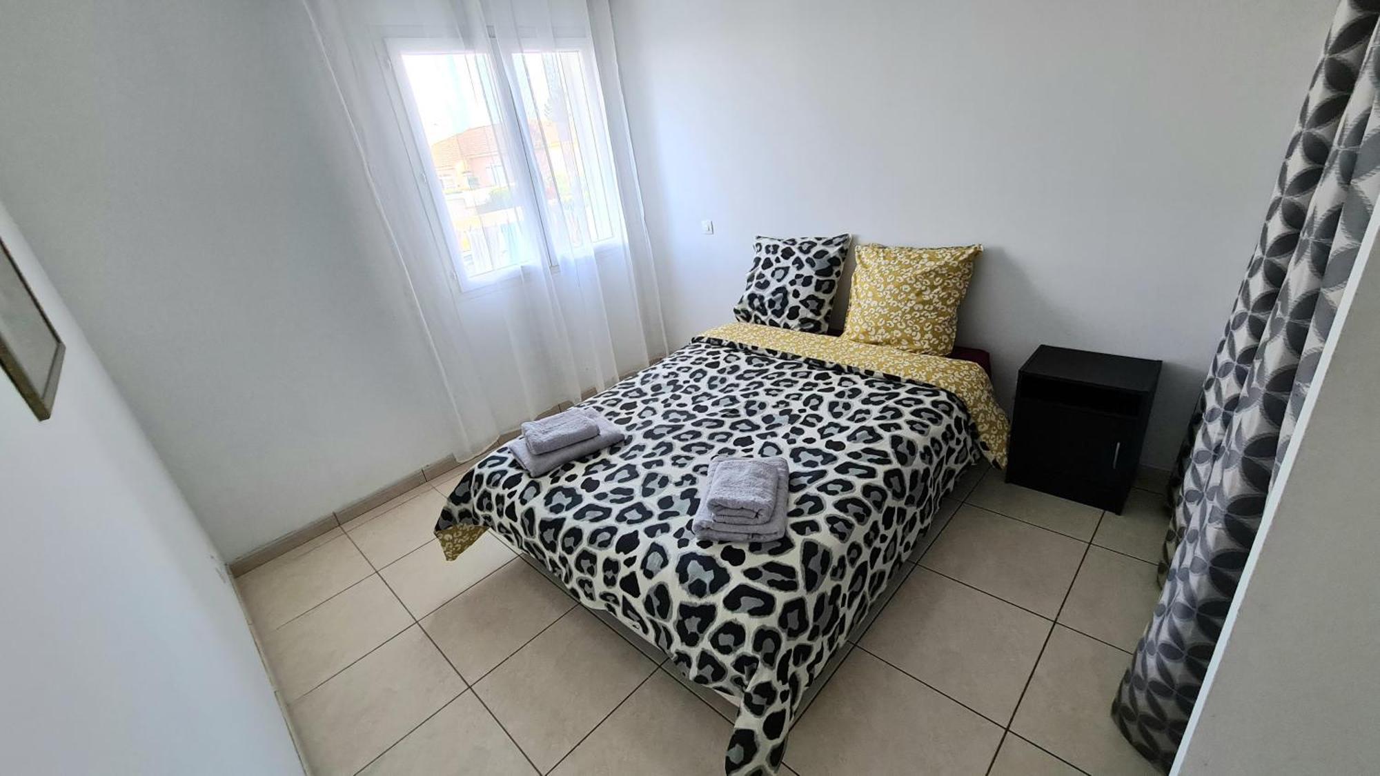 Villa Piscine De La Garrigue Florensac Номер фото